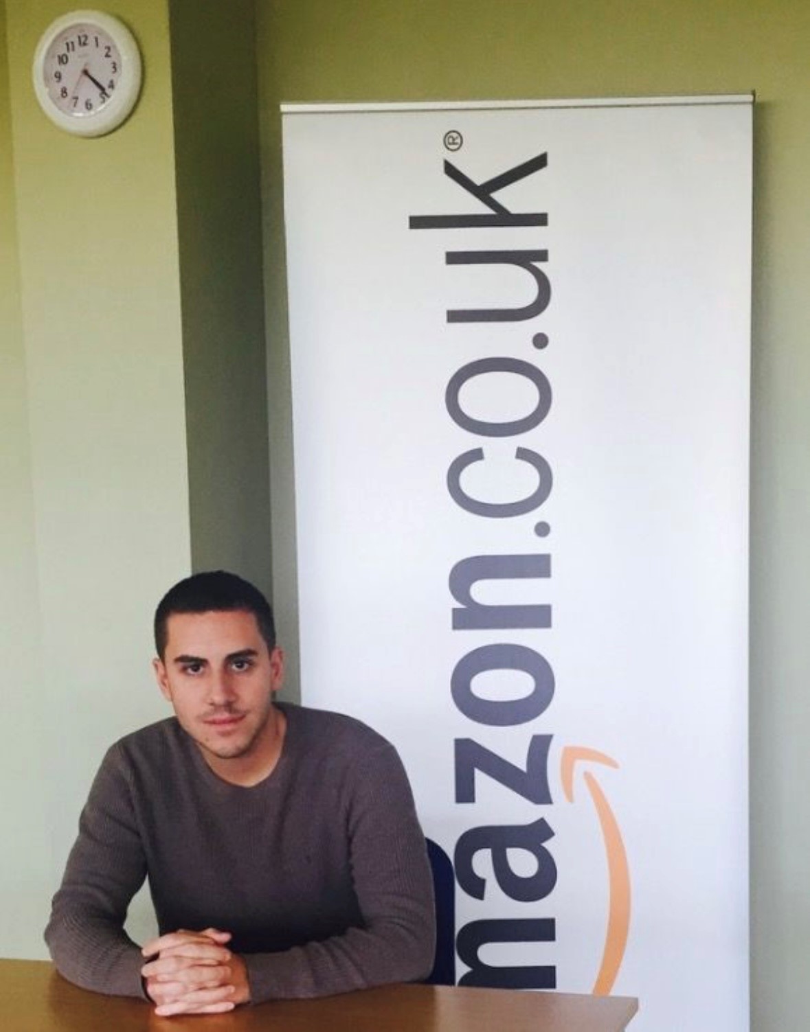 Giulio durante la sua esperienza in Amazon